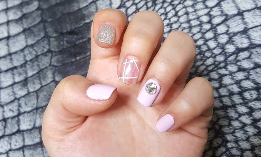 Manucure et astuces pour des ongles soignés