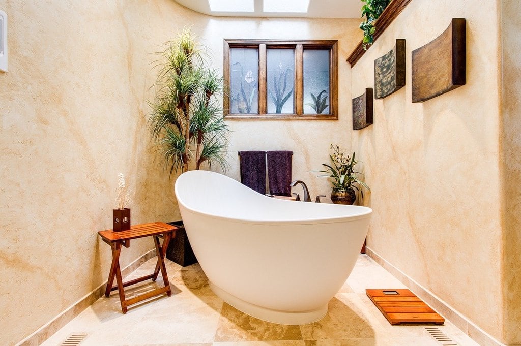 Mixer les styles pour une salle de bain unique