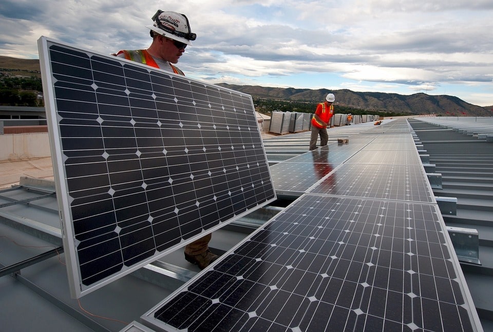 Comment la gestion de l'énergie solaire transforme nos factures ?